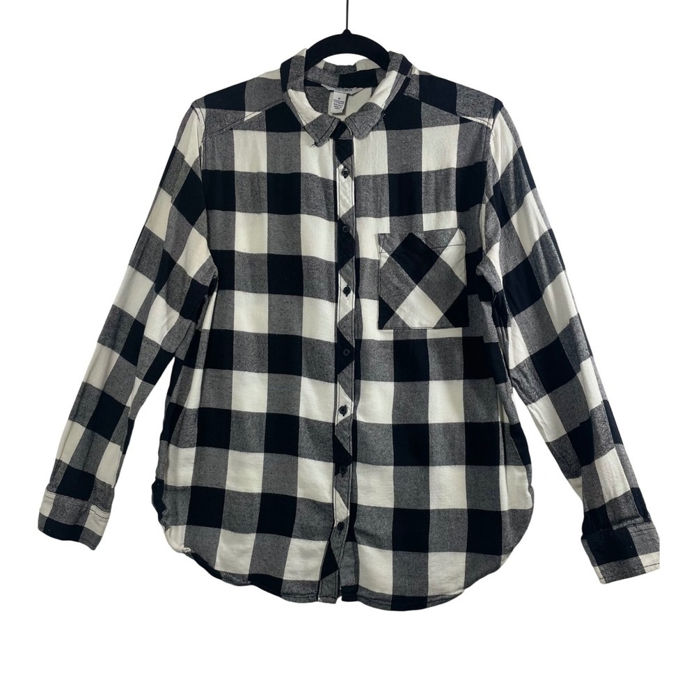 Black and White Plaid Button-Up Shirt